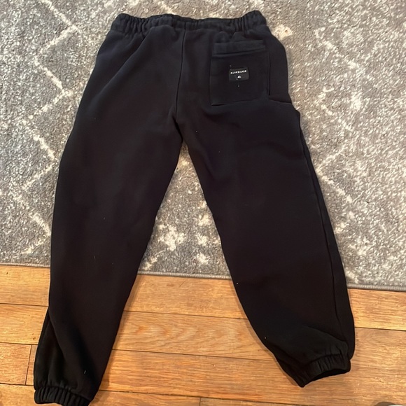 Boys size 6 quicksilver black sweatpants - Picture 2 of 2